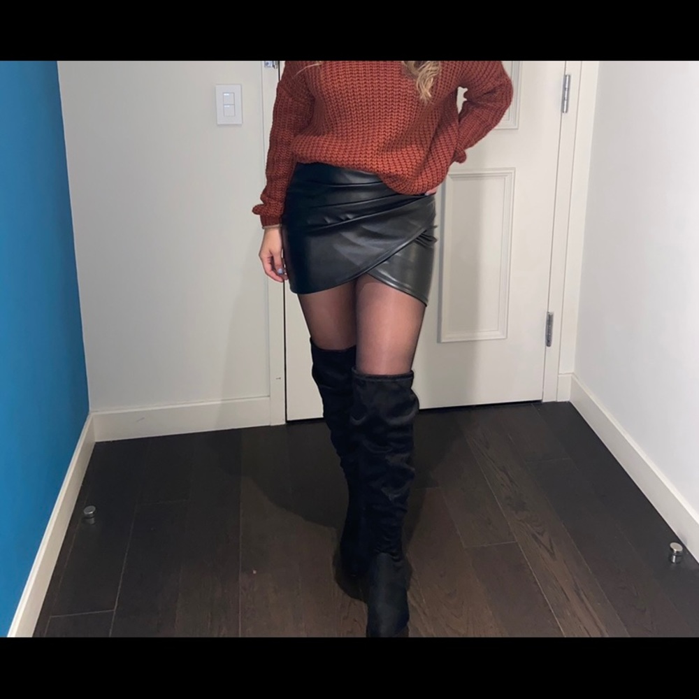 Black boots size 8.5